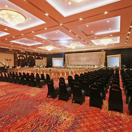 Hotel Bidakara Jakarta Exteriör bild
